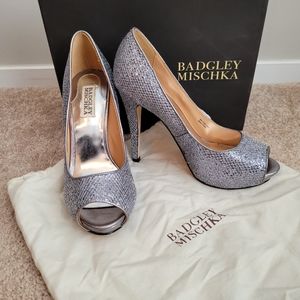 Badgley Mischka Pumps